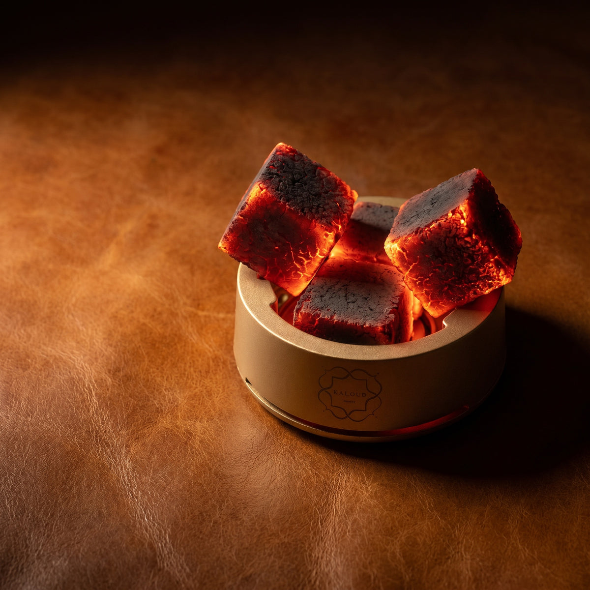Kaloud Lotus I+ Auris Gold Heat Management Device, image 2 of 6