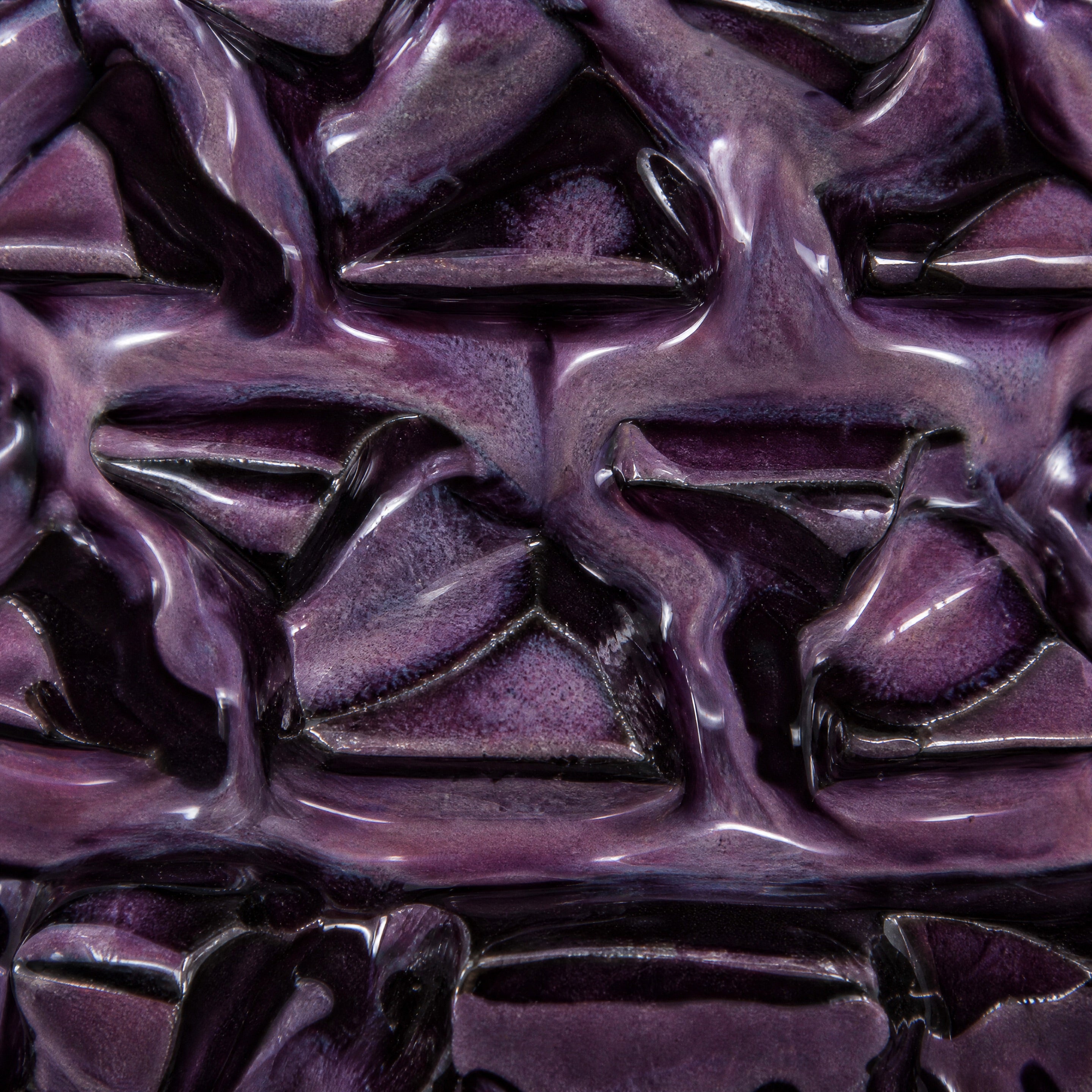 MIT Luxury Mitovation V2 Amethyst bowl macro detail of aubergine purple glaze with black pooling across sculptural spikes