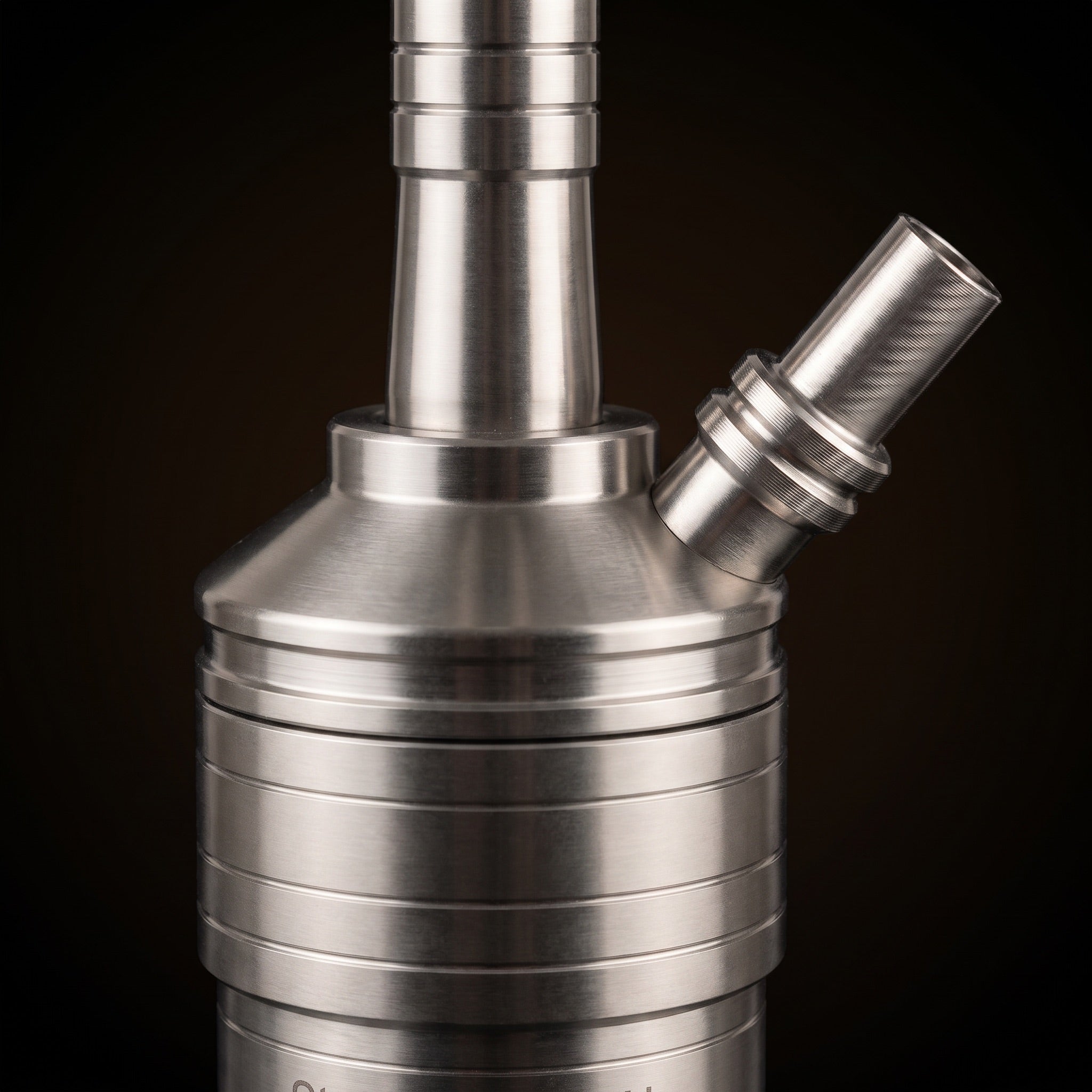 Steamulation Mini Gen II SteamClick 360 closure detail with ribbed stainless housing and hose port, The Premium Way